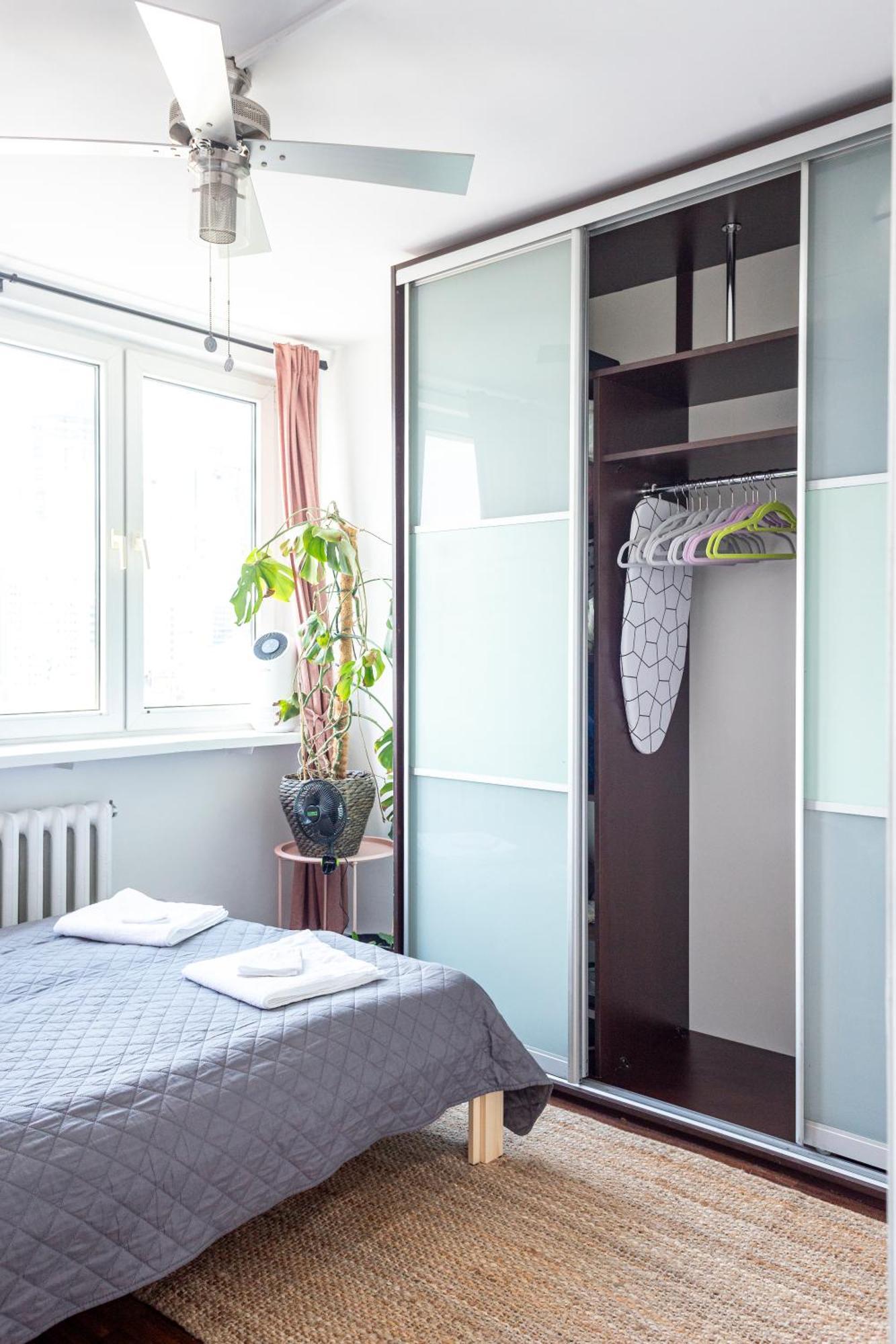 Iron Sunset Apartment วอร์ซอ ภายนอก รูปภาพ