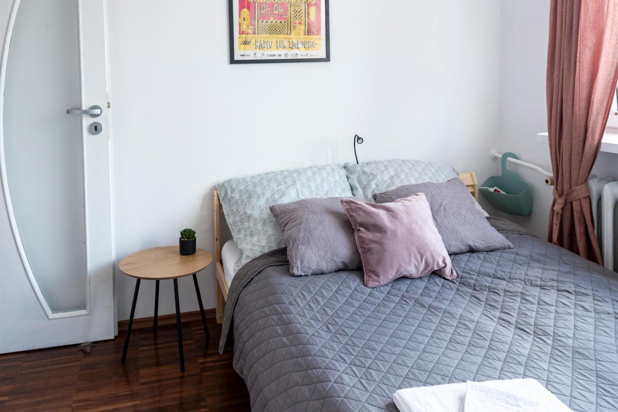 Iron Sunset Apartment วอร์ซอ ภายนอก รูปภาพ