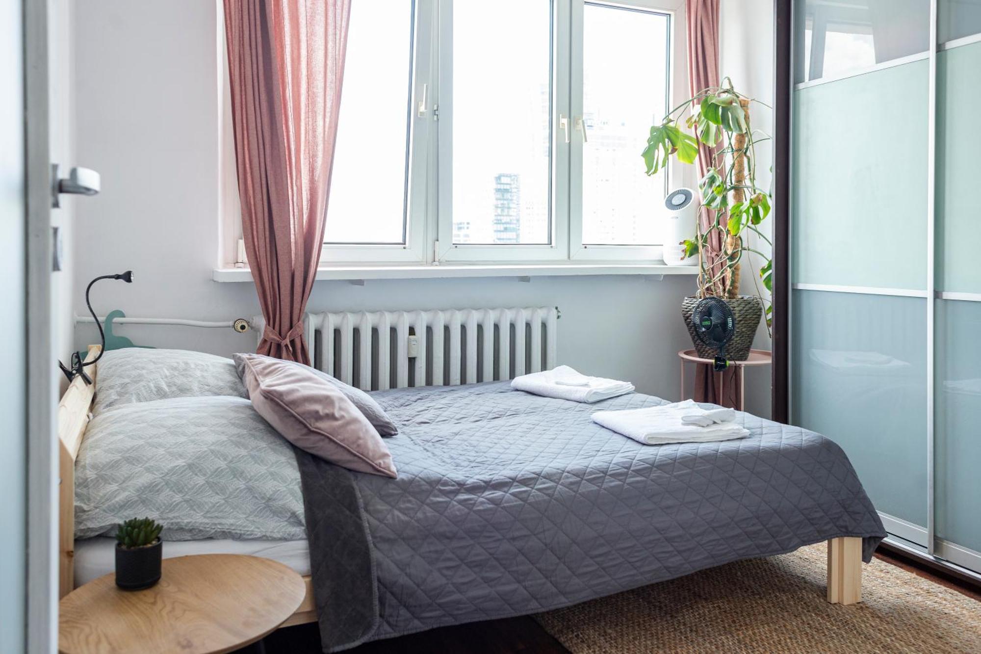 Iron Sunset Apartment วอร์ซอ ภายนอก รูปภาพ
